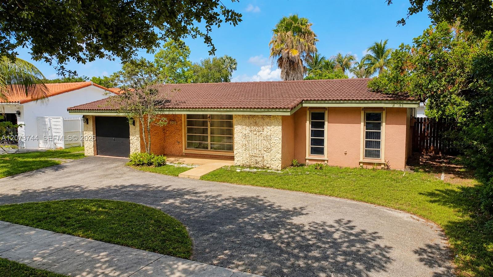 1060 N Douglas Road Property Photo 1