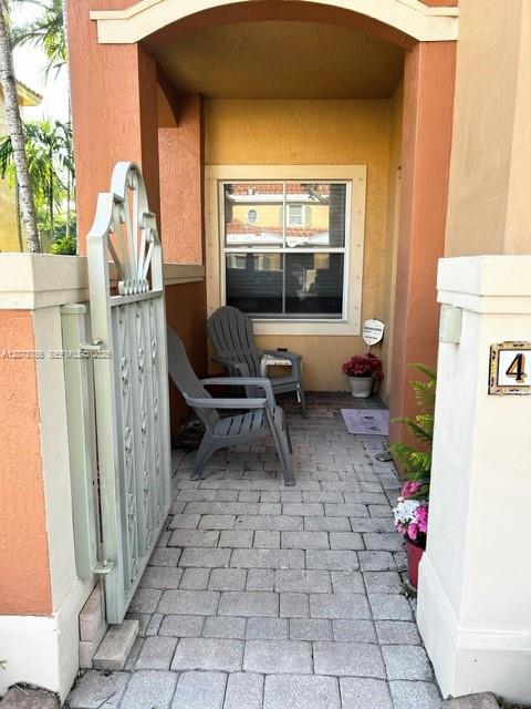 4927 Windward Way 4401 Property Photo 3