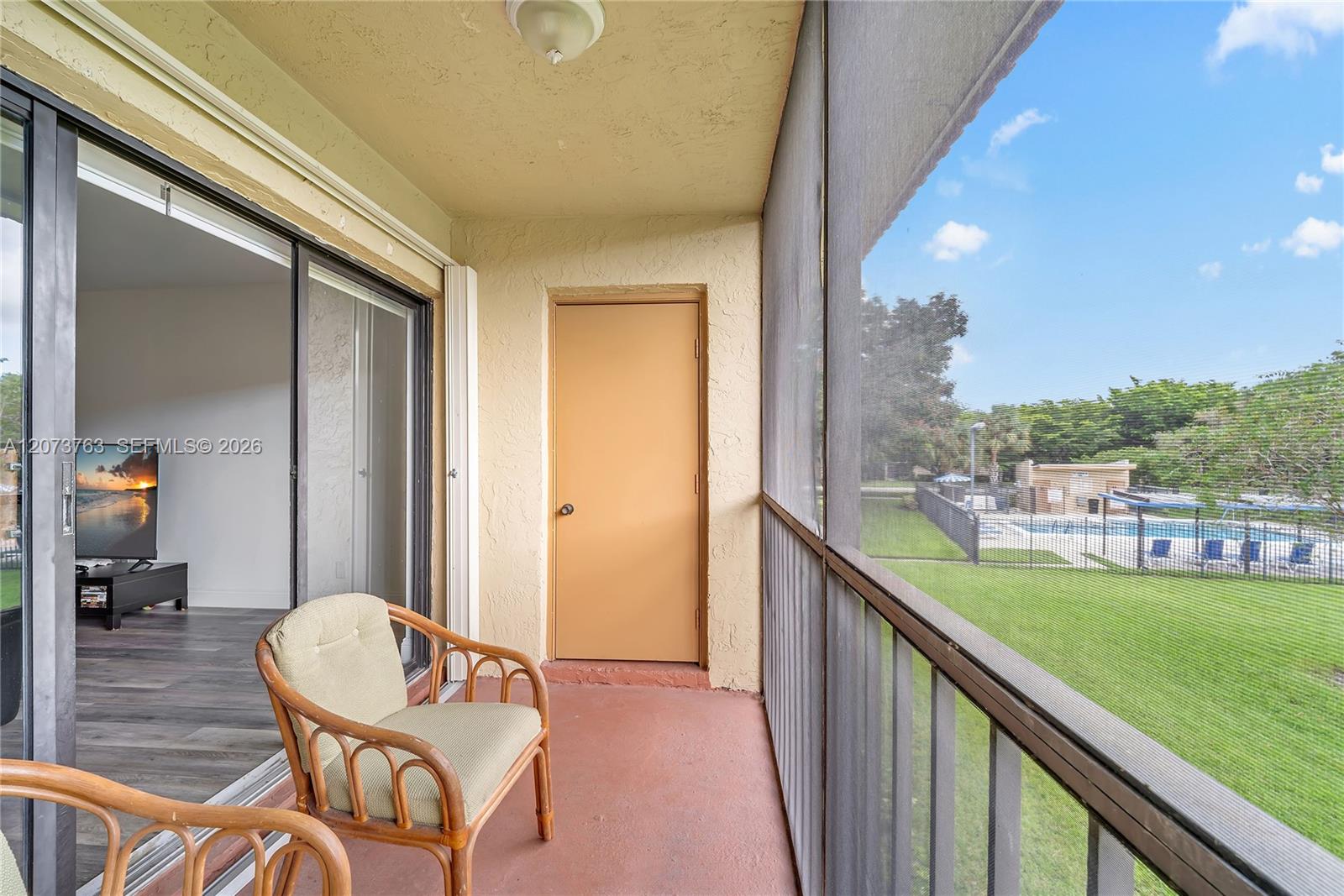 307 Lakeview Drive 202