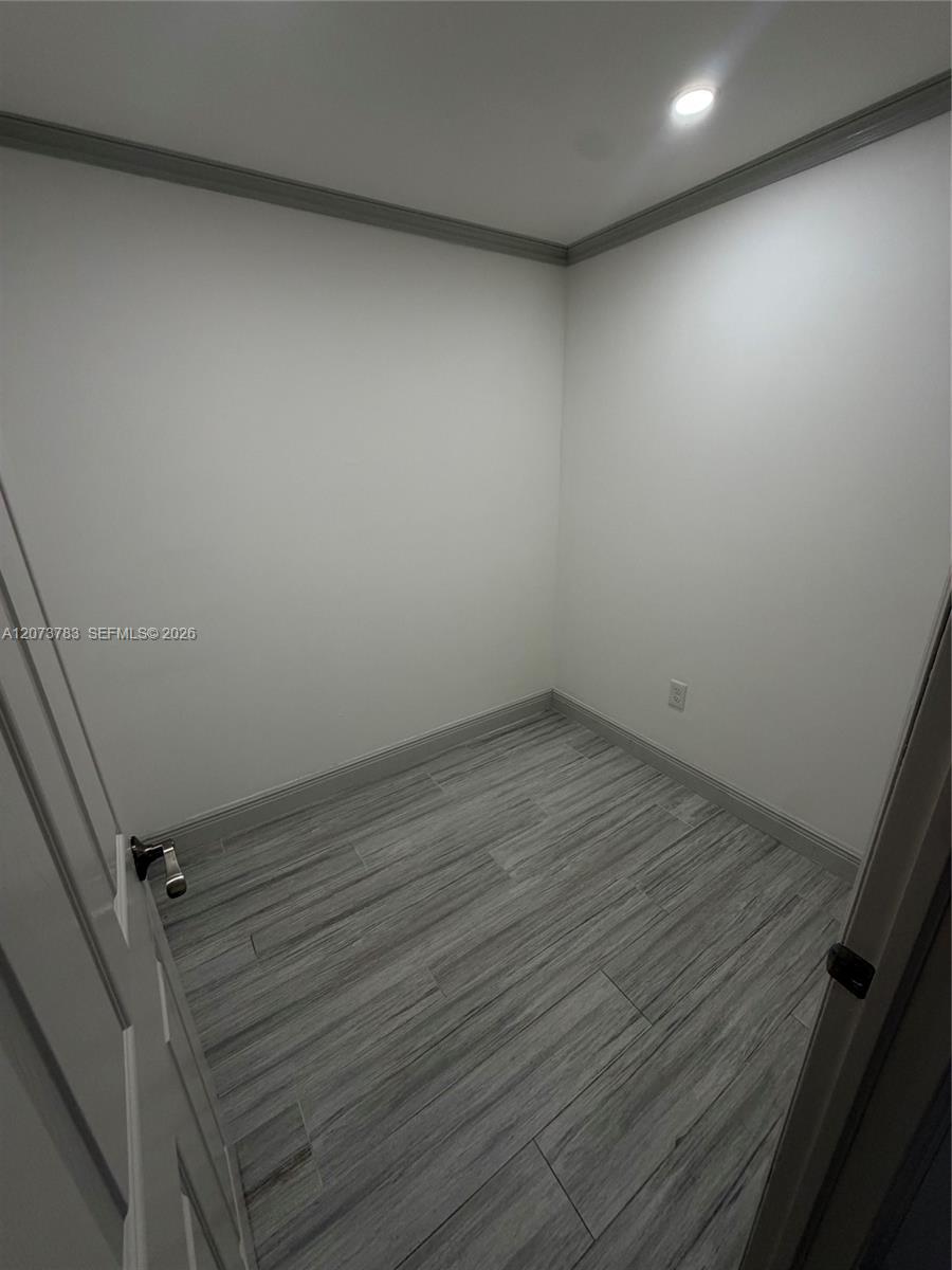 4000 Ne 170th Street 207 Property Photo 21