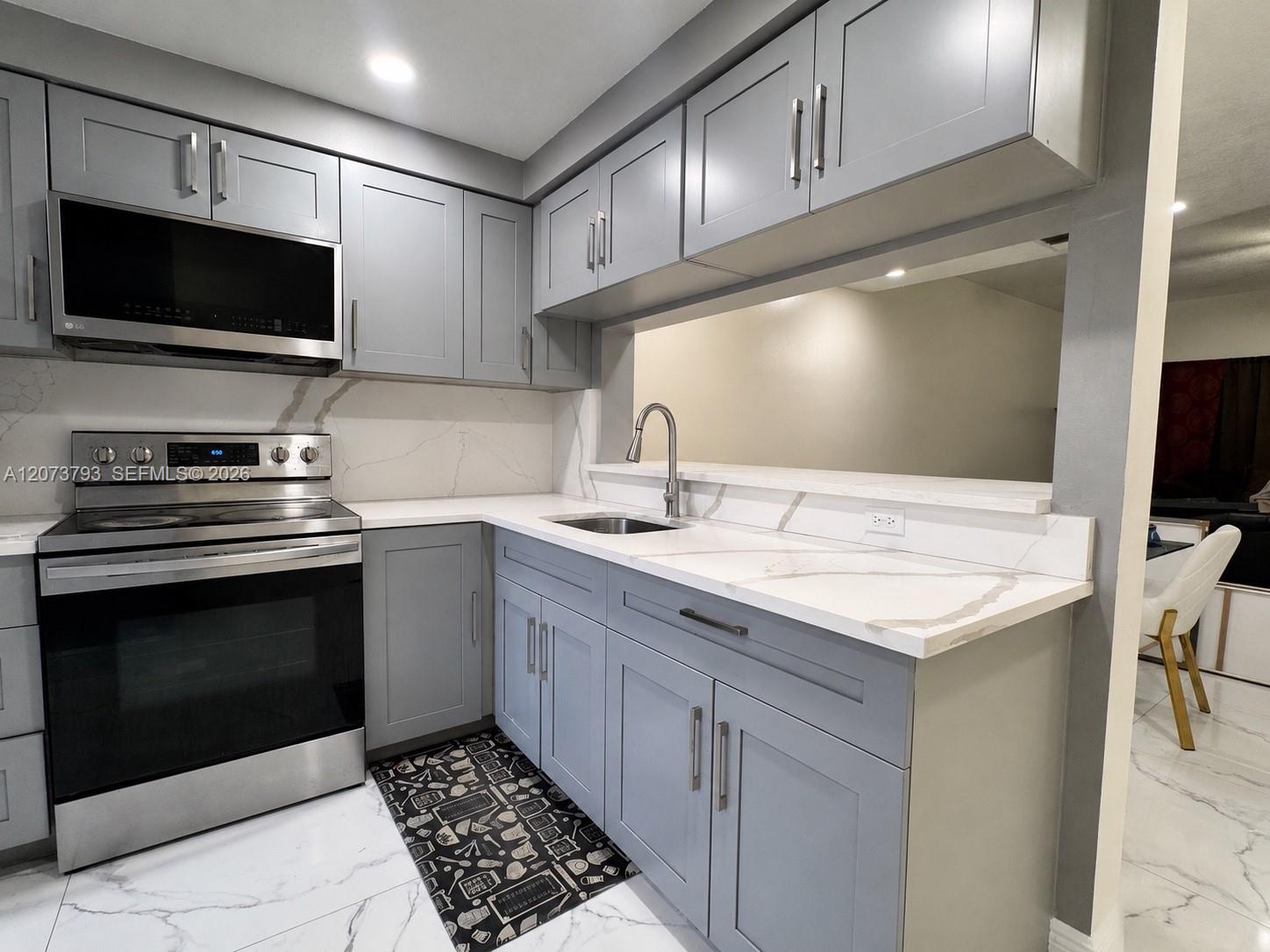 A12073793 Property Photo 3