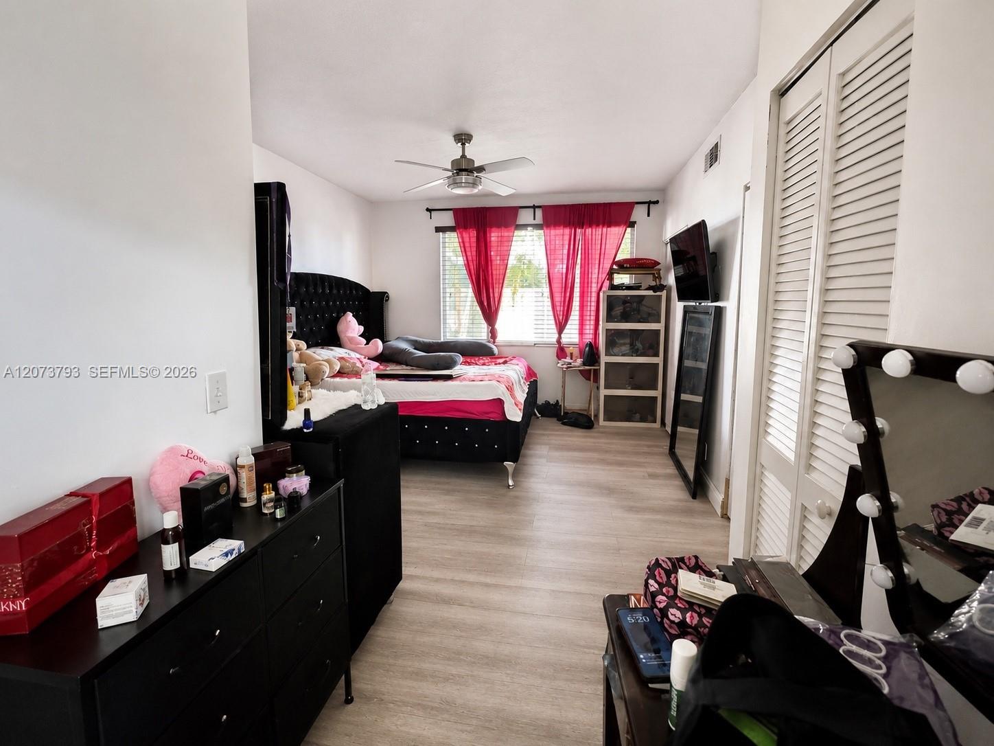 A12073793 Property Photo 8