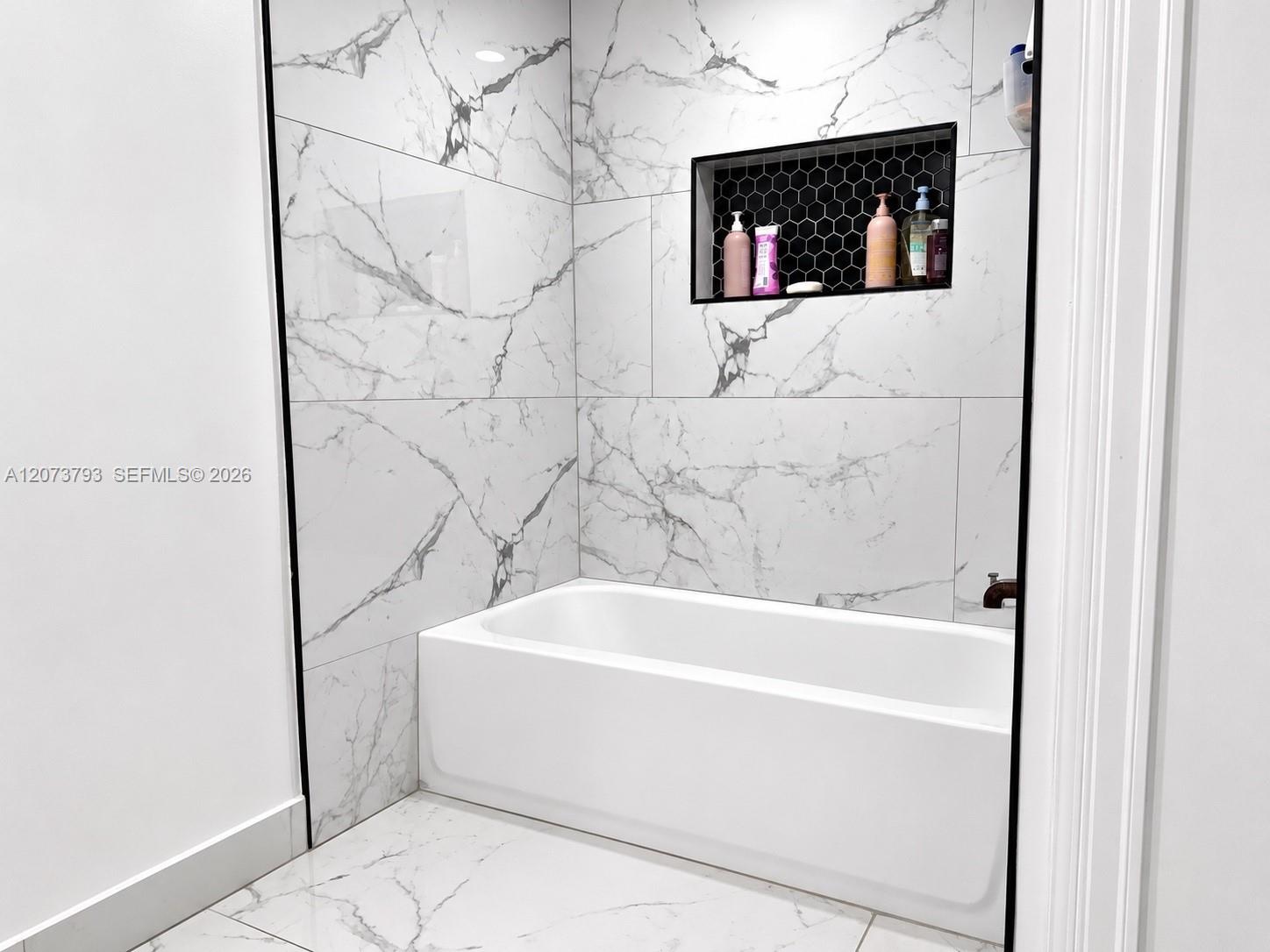 A12073793 Property Photo 12
