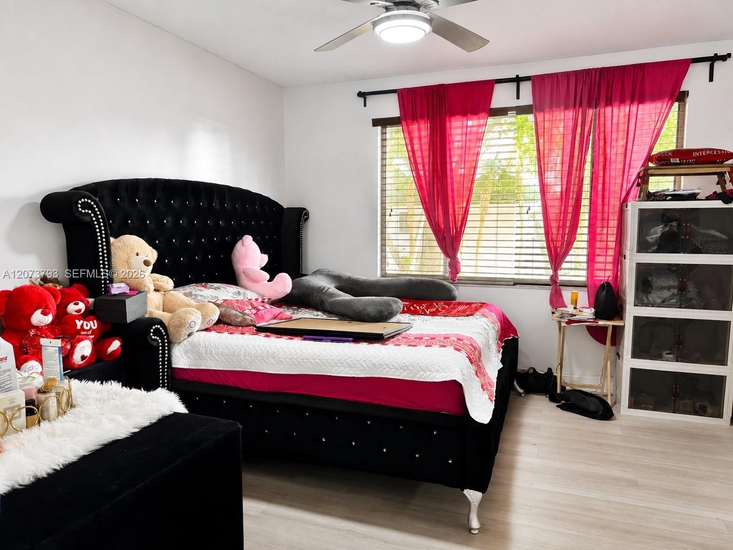 A12073793 Property Photo 13