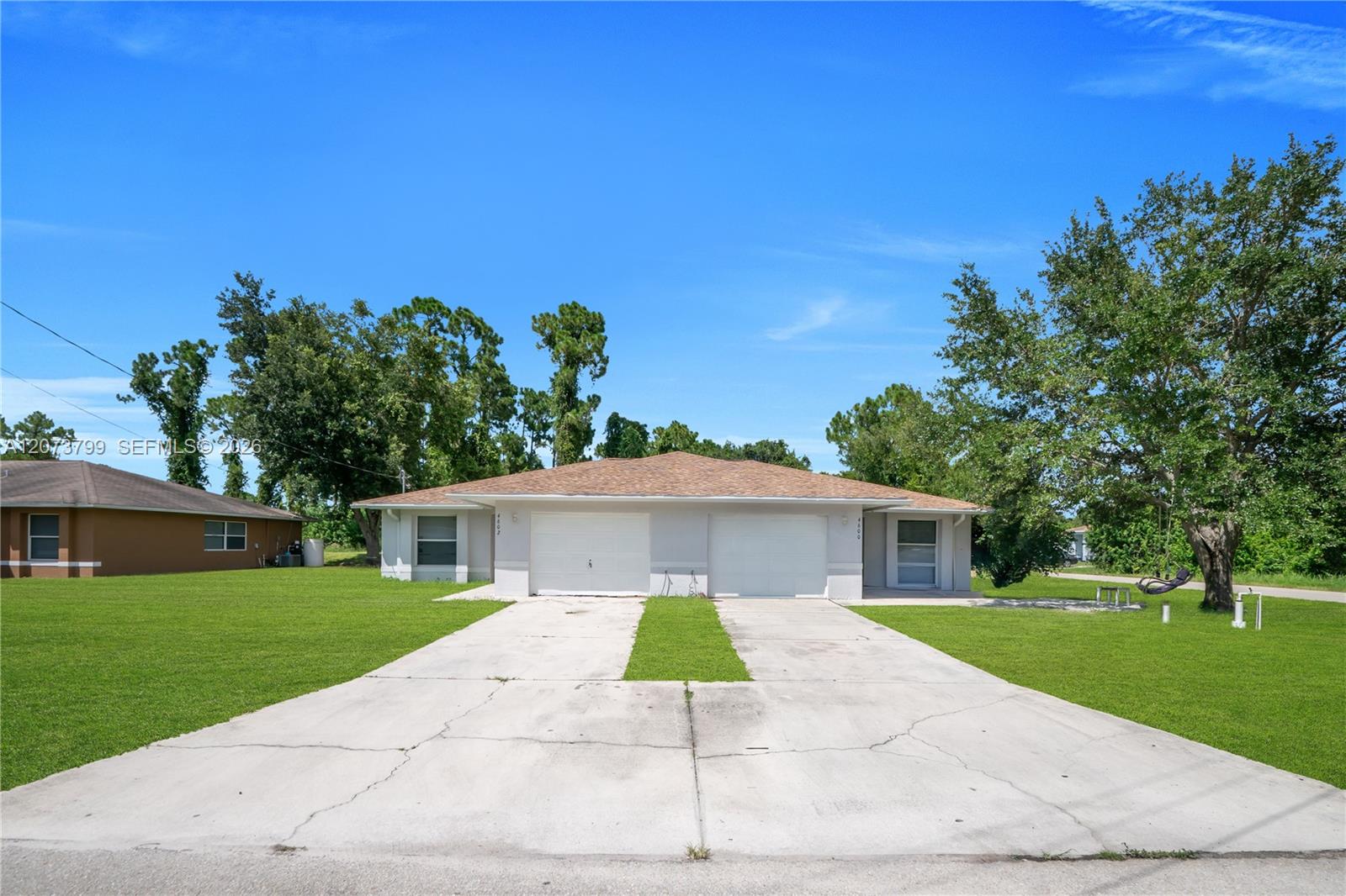 A12073799 Property Photo 2