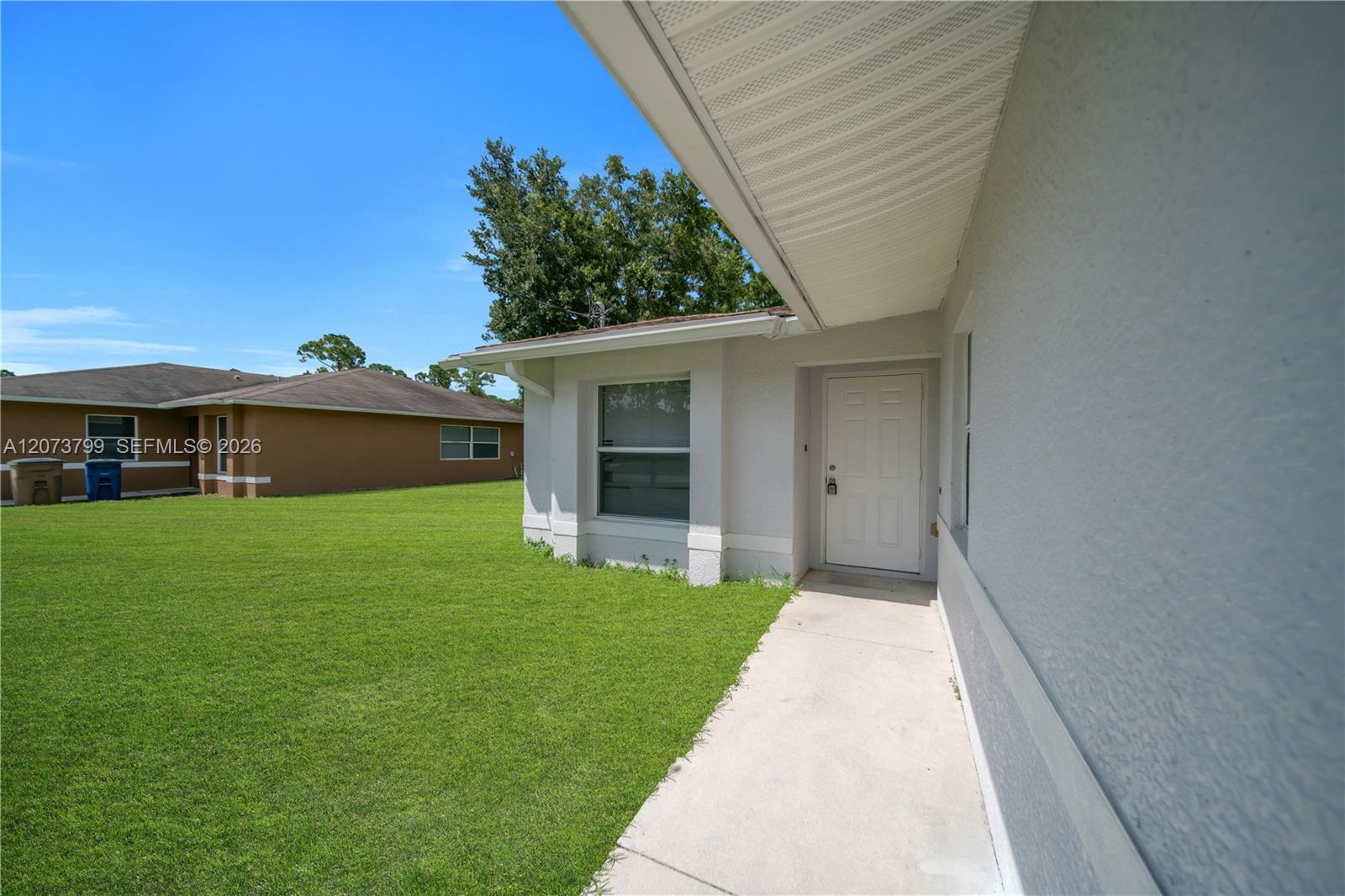 A12073799 Property Photo 4