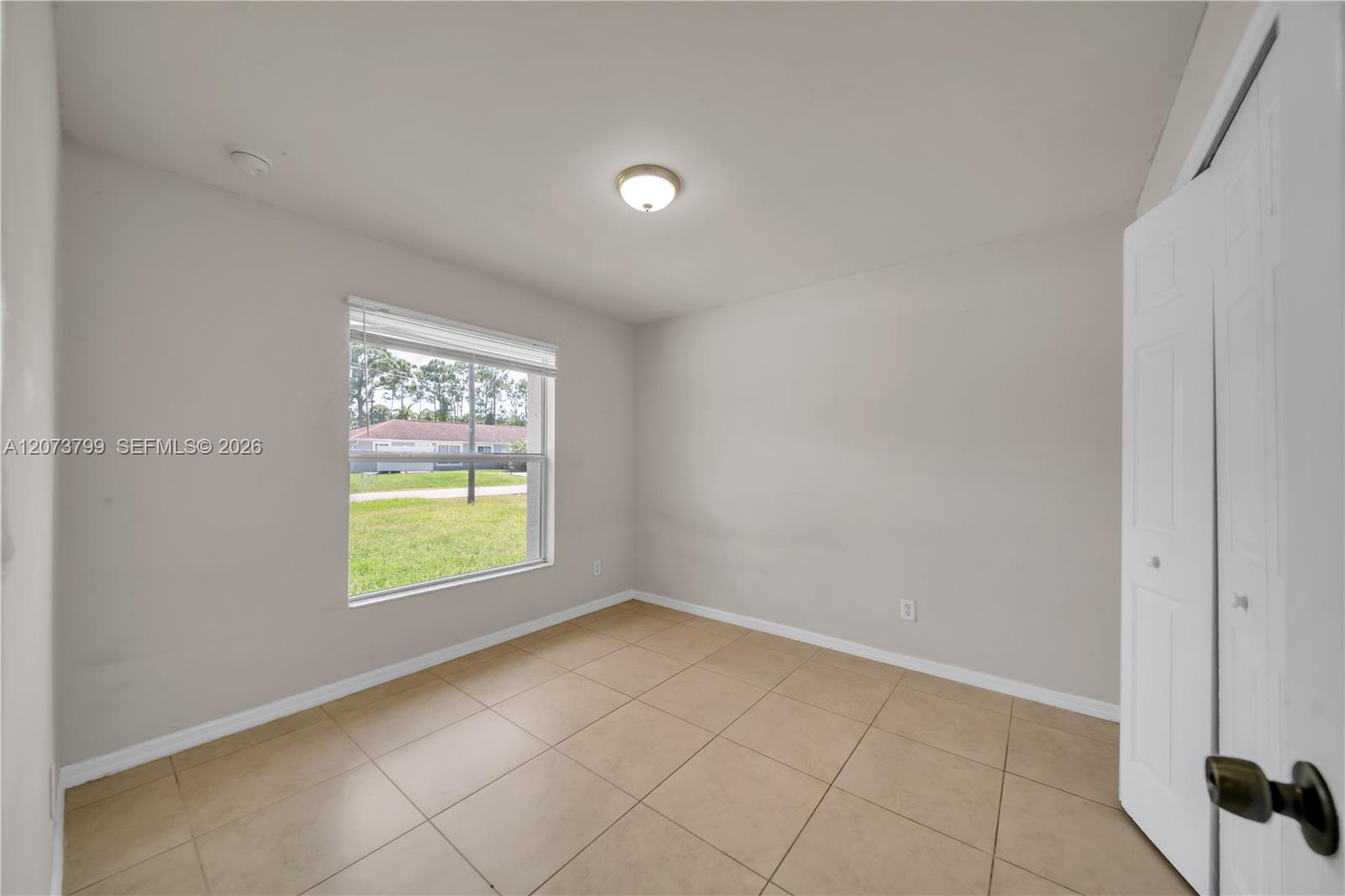 A12073799 Property Photo 16