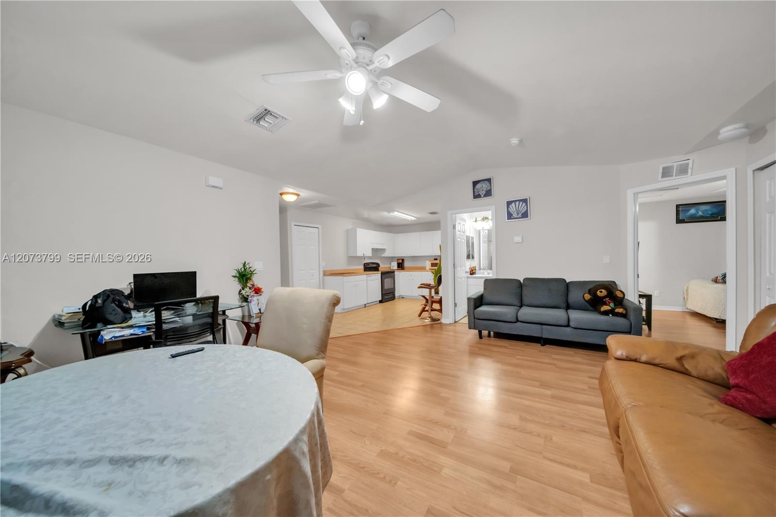 A12073799 Property Photo 26