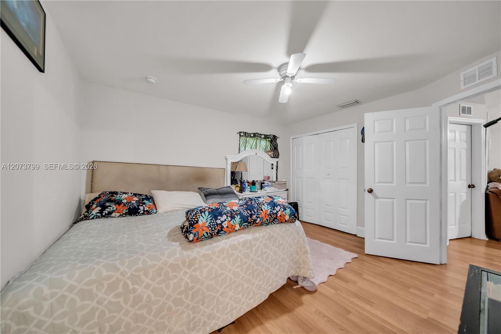 A12073799 Property Photo 30