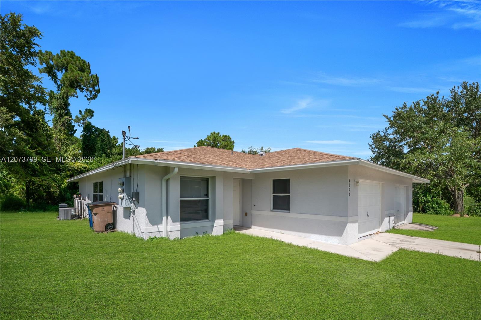 A12073799 Property Photo 37