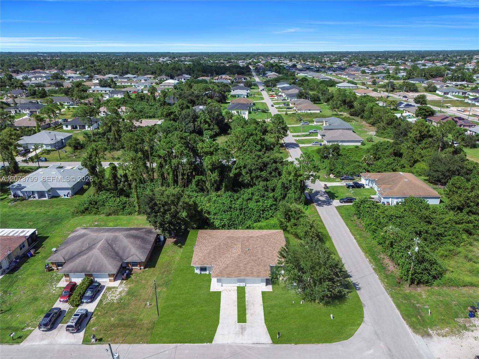 A12073799 Property Photo 40