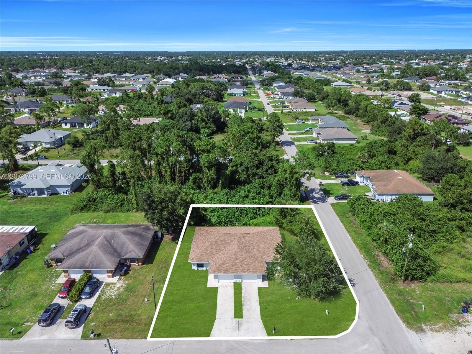 A12073799 Property Photo 41