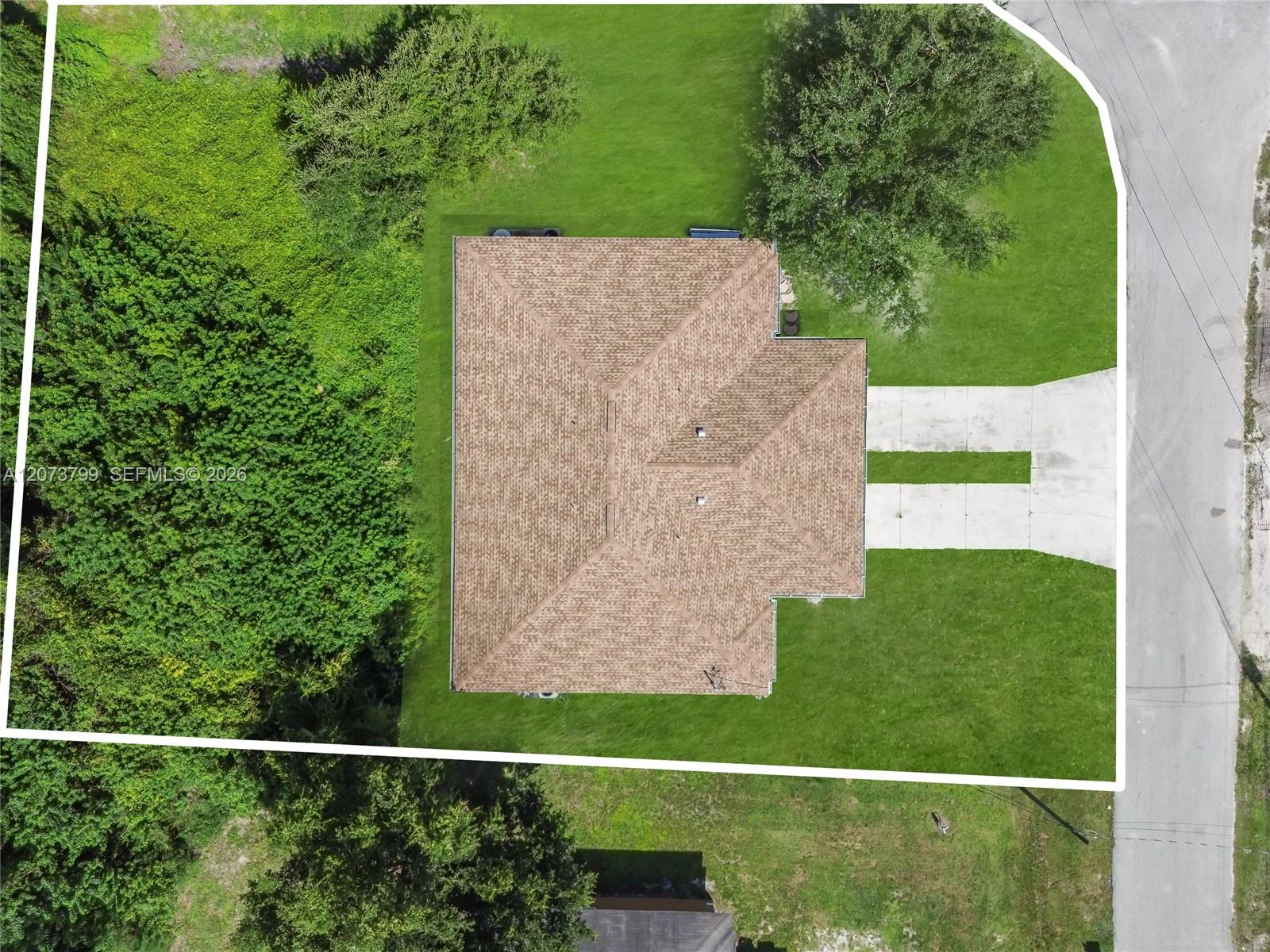 A12073799 Property Photo 44