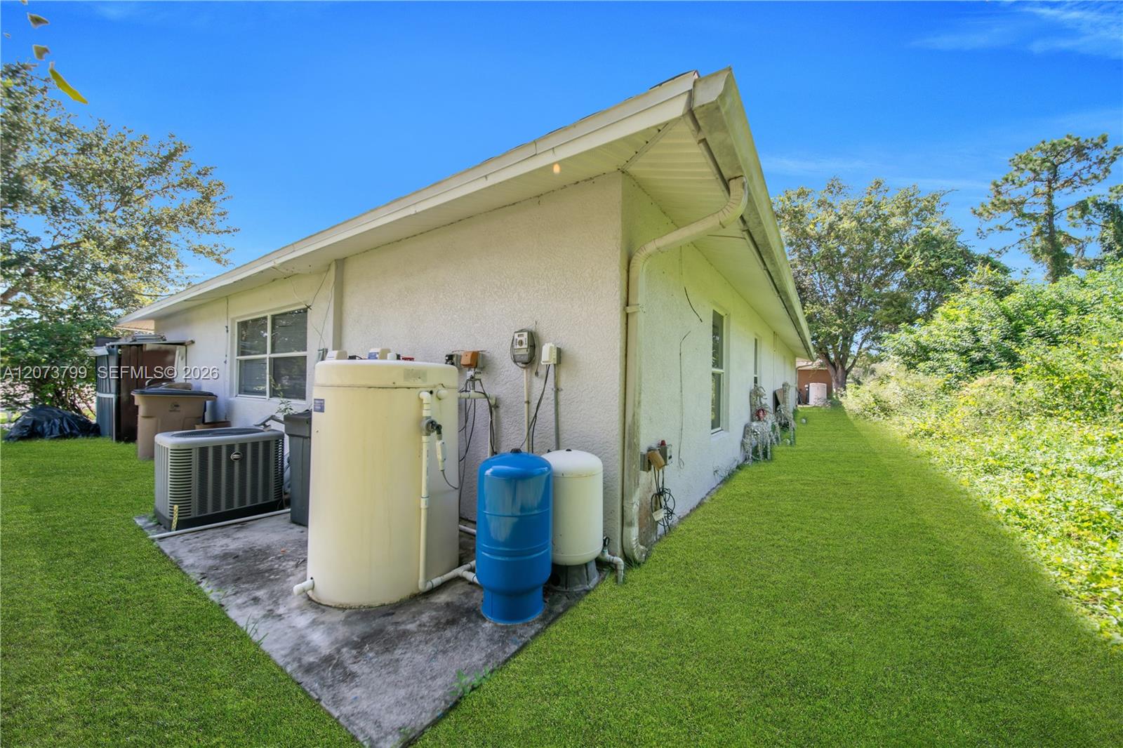 A12073799 Property Photo 45