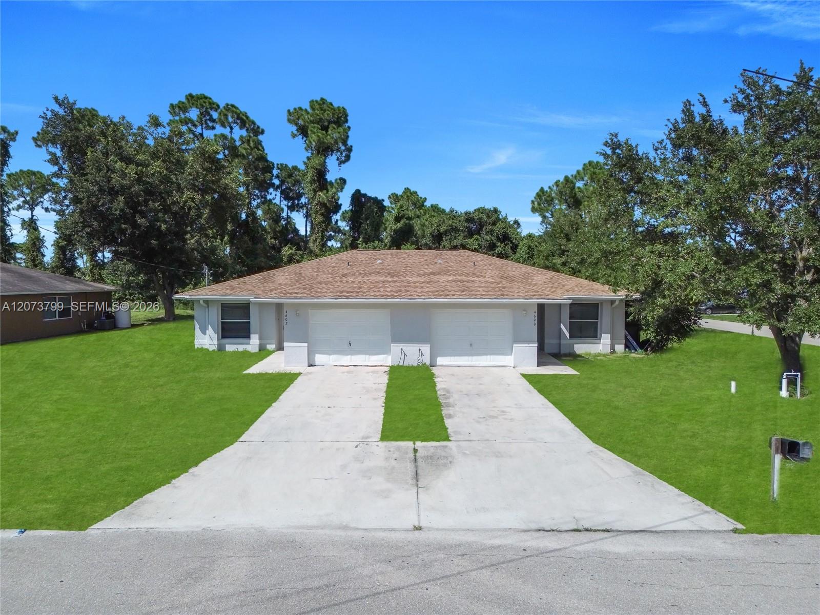 A12073799 Property Photo 54