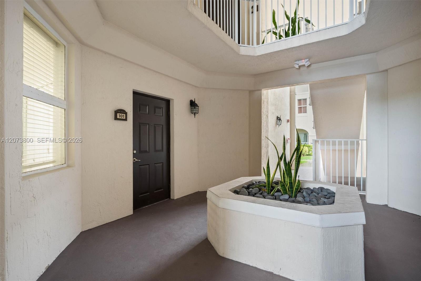11503 Nw 89th Street 101 Property Photo 4