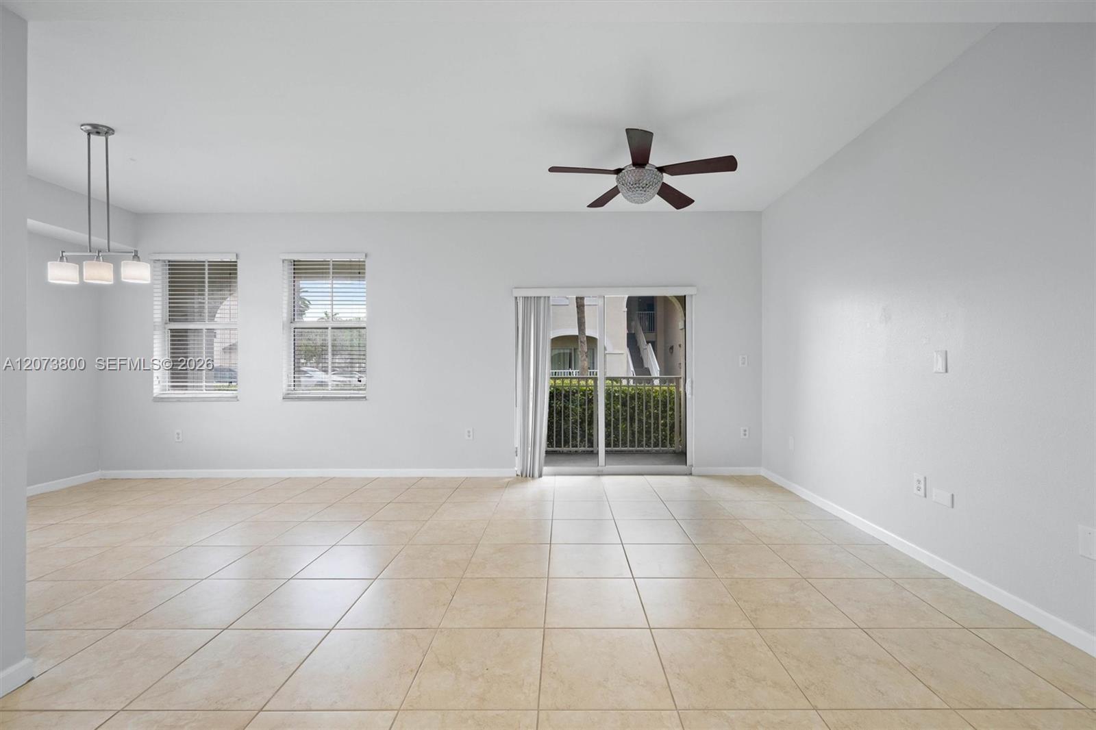11503 Nw 89th Street 101 Property Photo 6