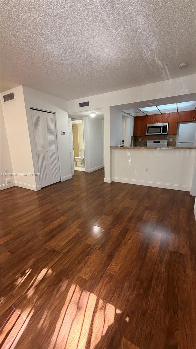 7075 Nw 186th Street C208 Property Photo 9