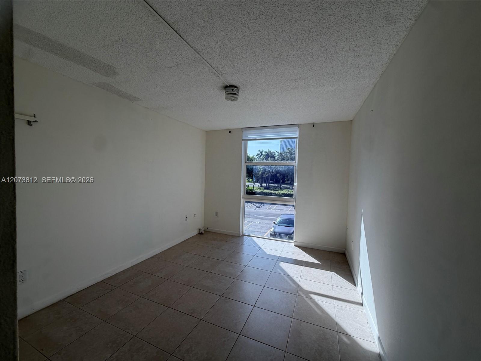 16851 Ne 23rd Avenue B214 Property Photo 4
