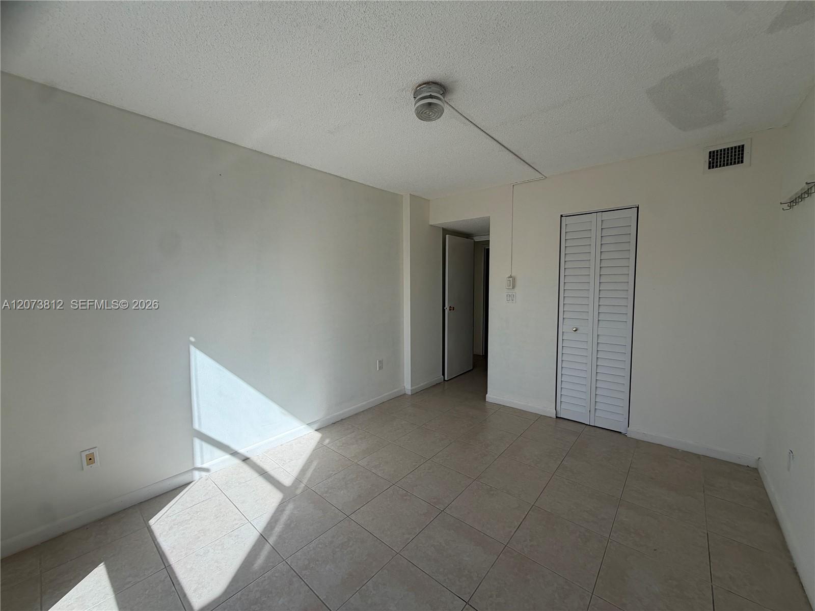 16851 Ne 23rd Avenue B214 Property Photo 5