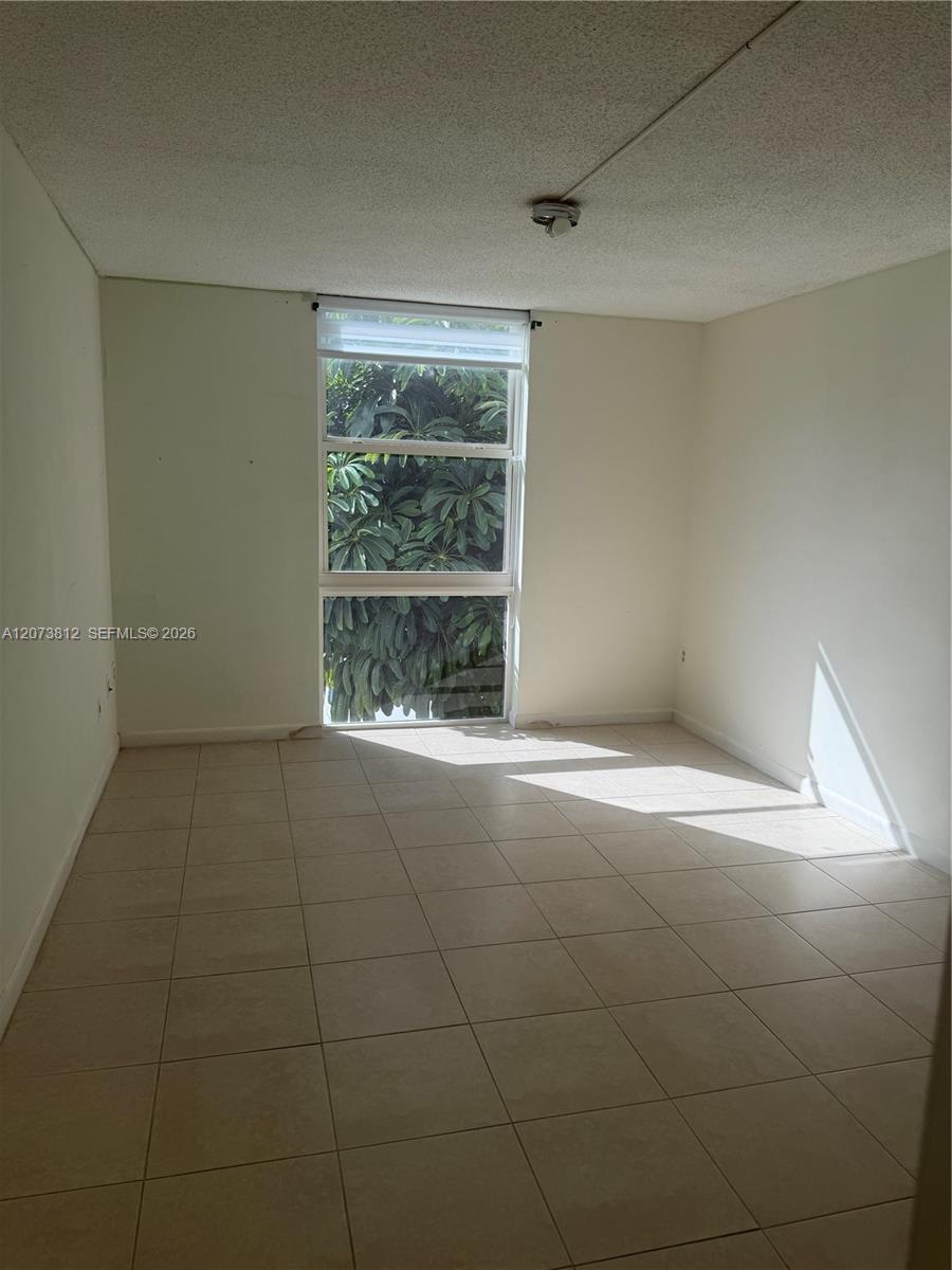 16851 Ne 23rd Avenue B214 Property Photo 6