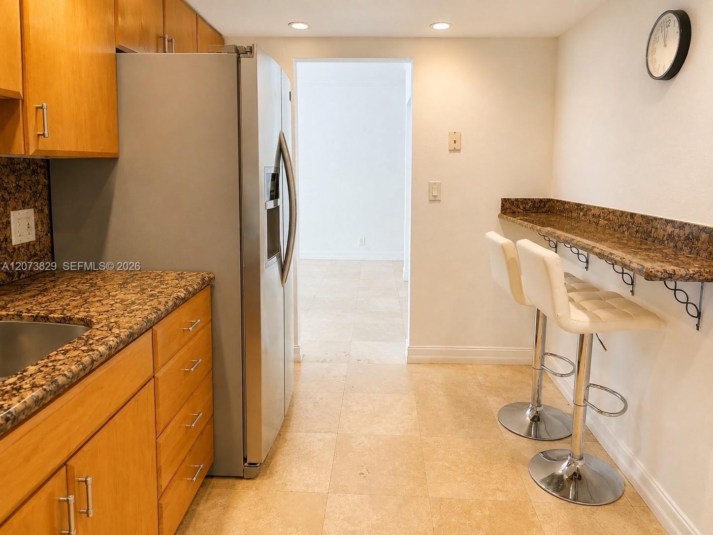 4001 S Ocean Drive 3j Property Photo 5