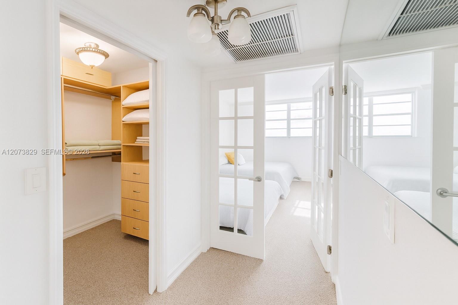 4001 S Ocean Drive 3j Property Photo 14