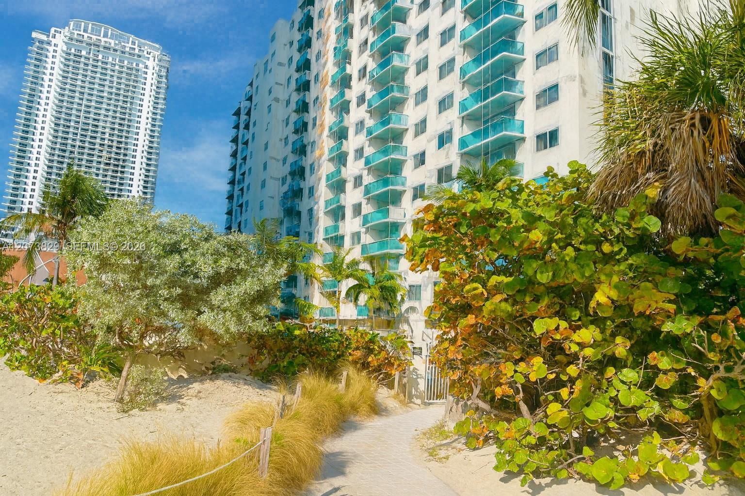 4001 S Ocean Drive 3j Property Photo 24