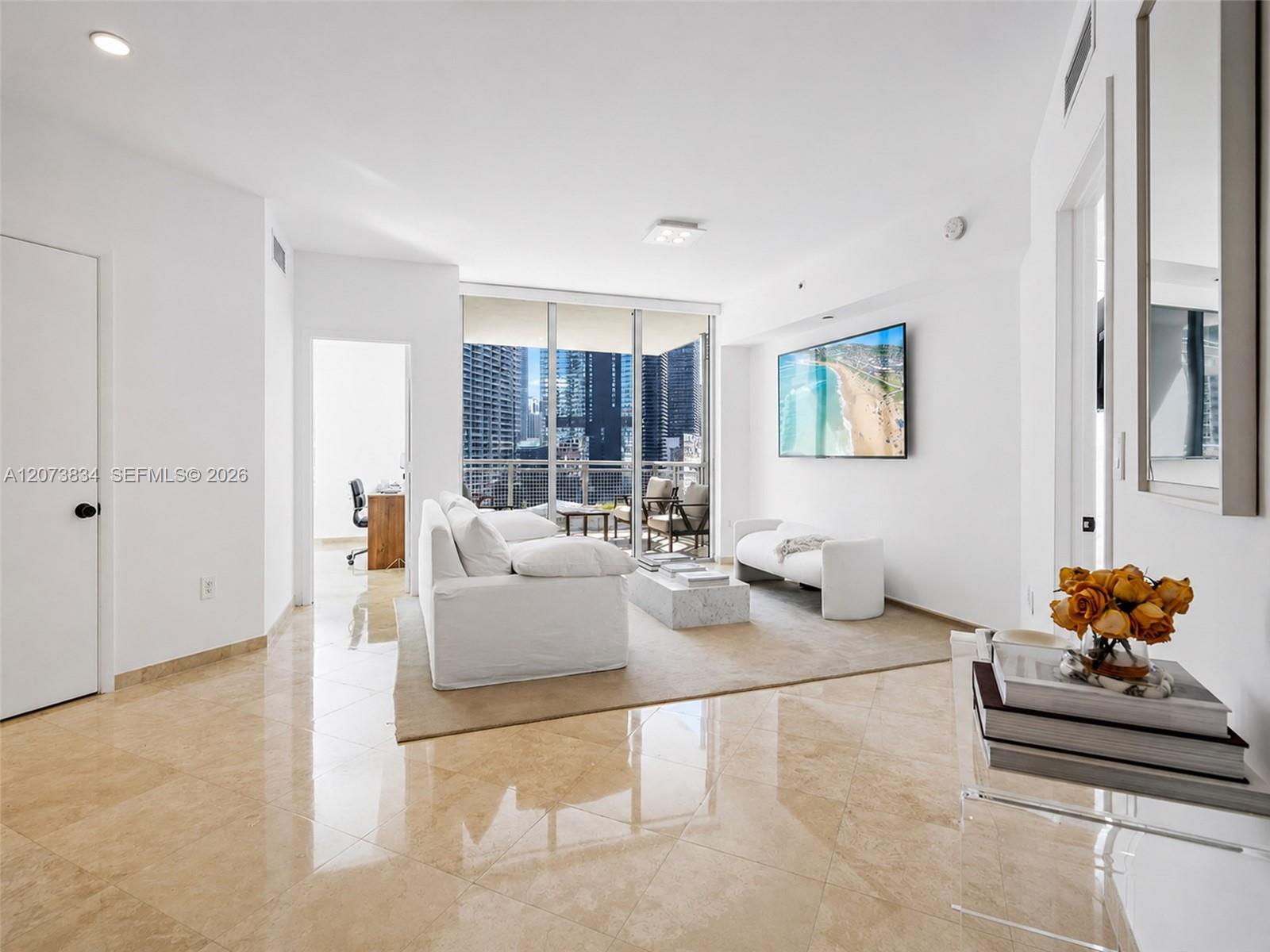 350 S Miami Avenue 2304 Property Photo 2