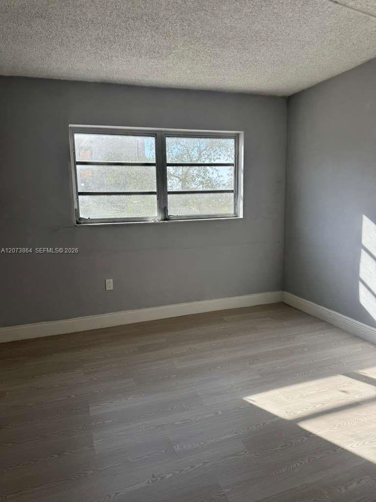 A12073864 Property Photo 3