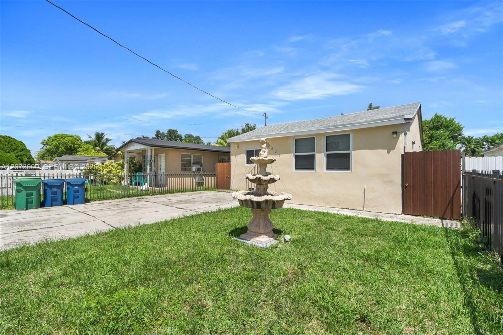 3073 Nw 59th Street Property Photo 3