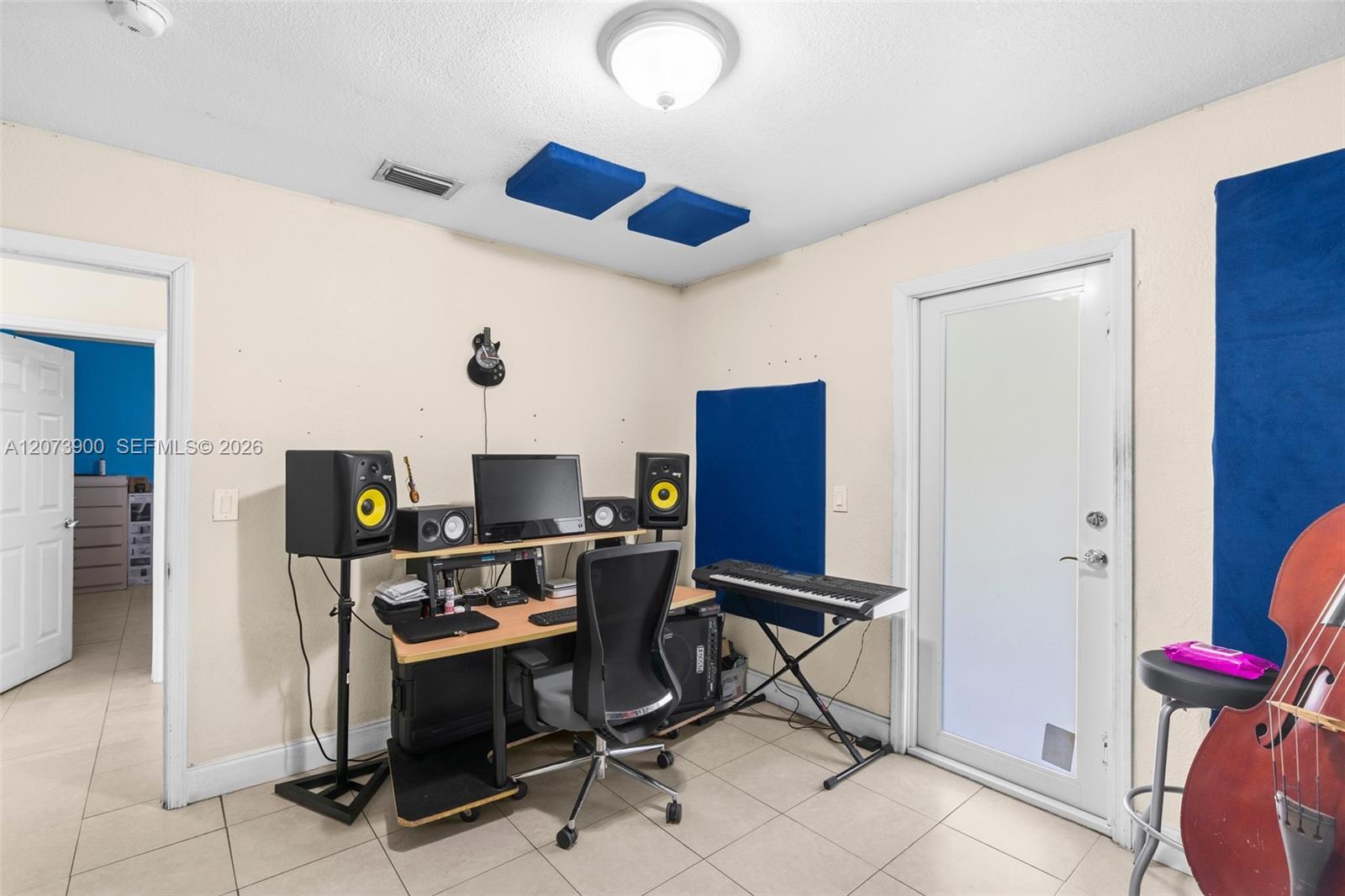 3073 Nw 59th Street Property Photo 17