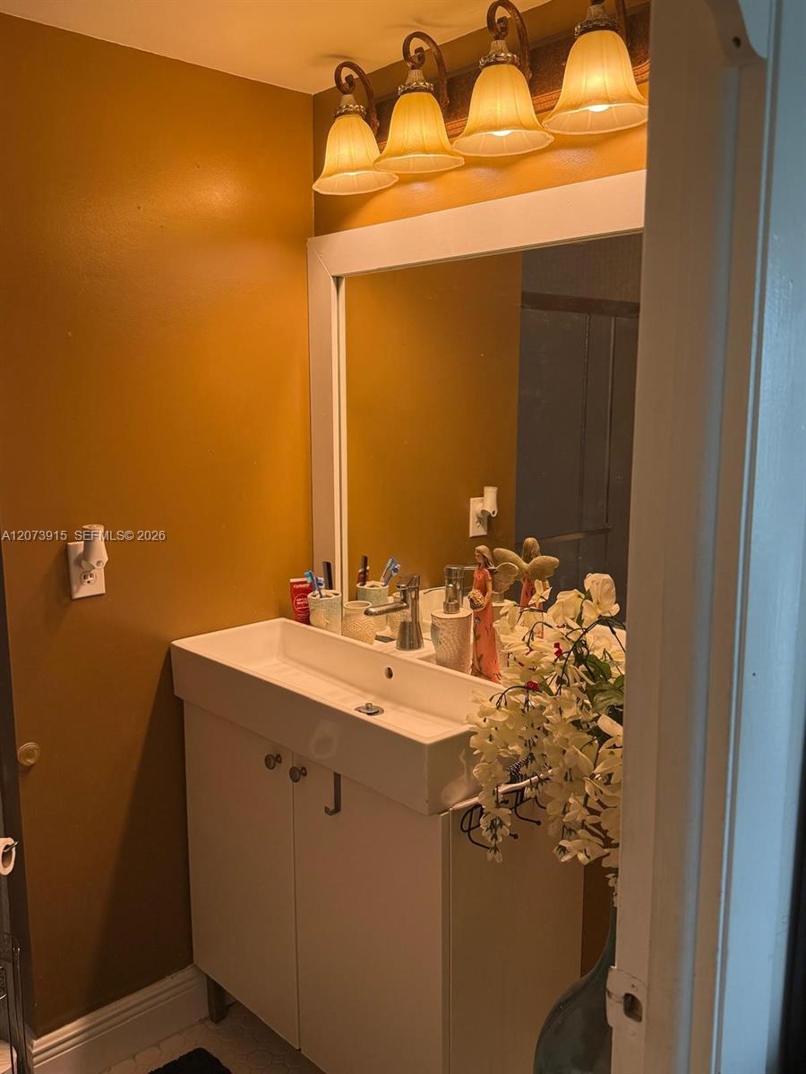 9360 Sunrise Lakes Boulevard 302 Property Photo 25