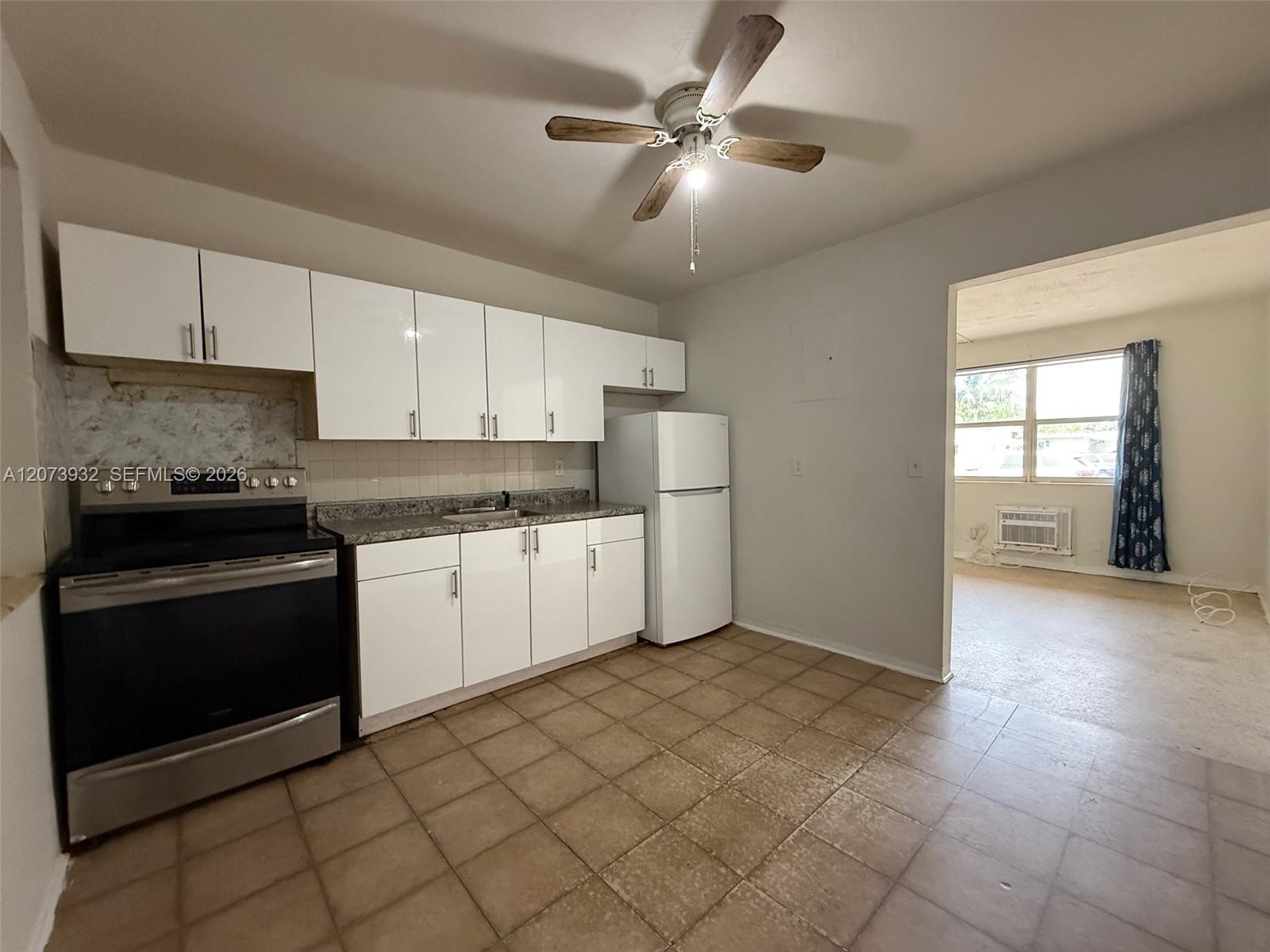900 Sw 5th Street 2 Property Photo 1