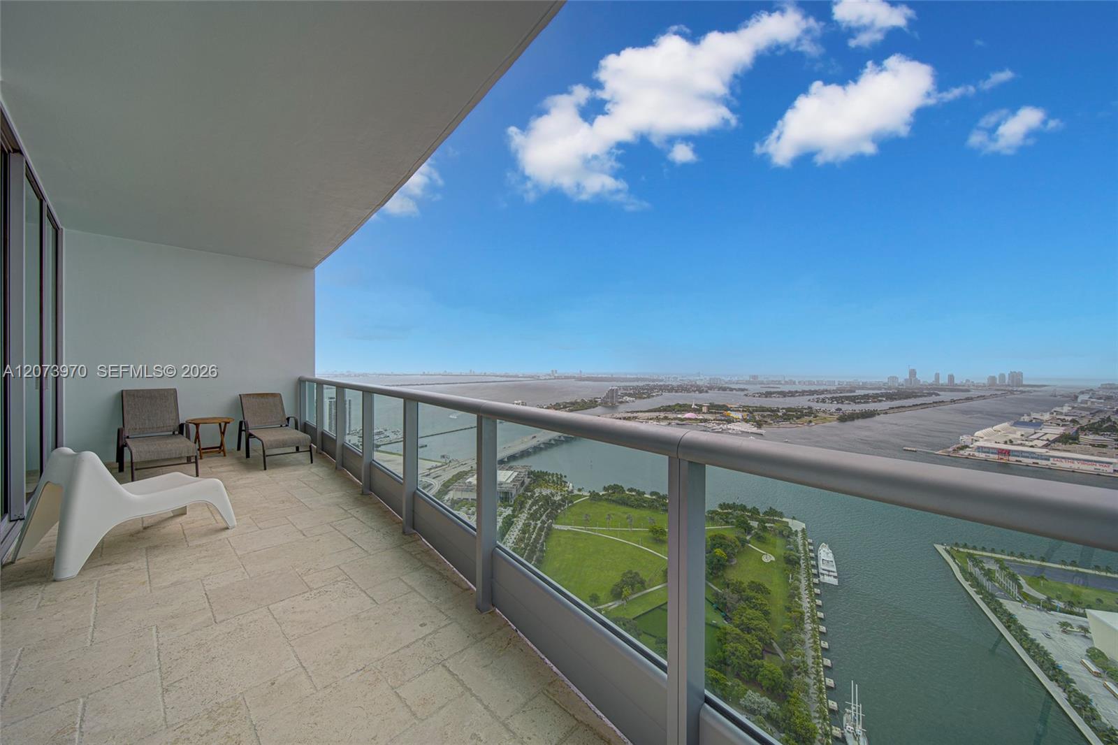 900 Biscayne Boulevard 5203 Property Photo 3