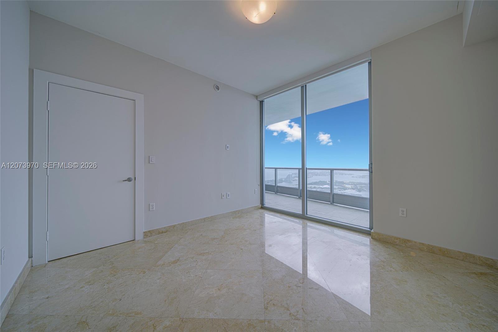 900 Biscayne Boulevard 5203 Property Photo 16