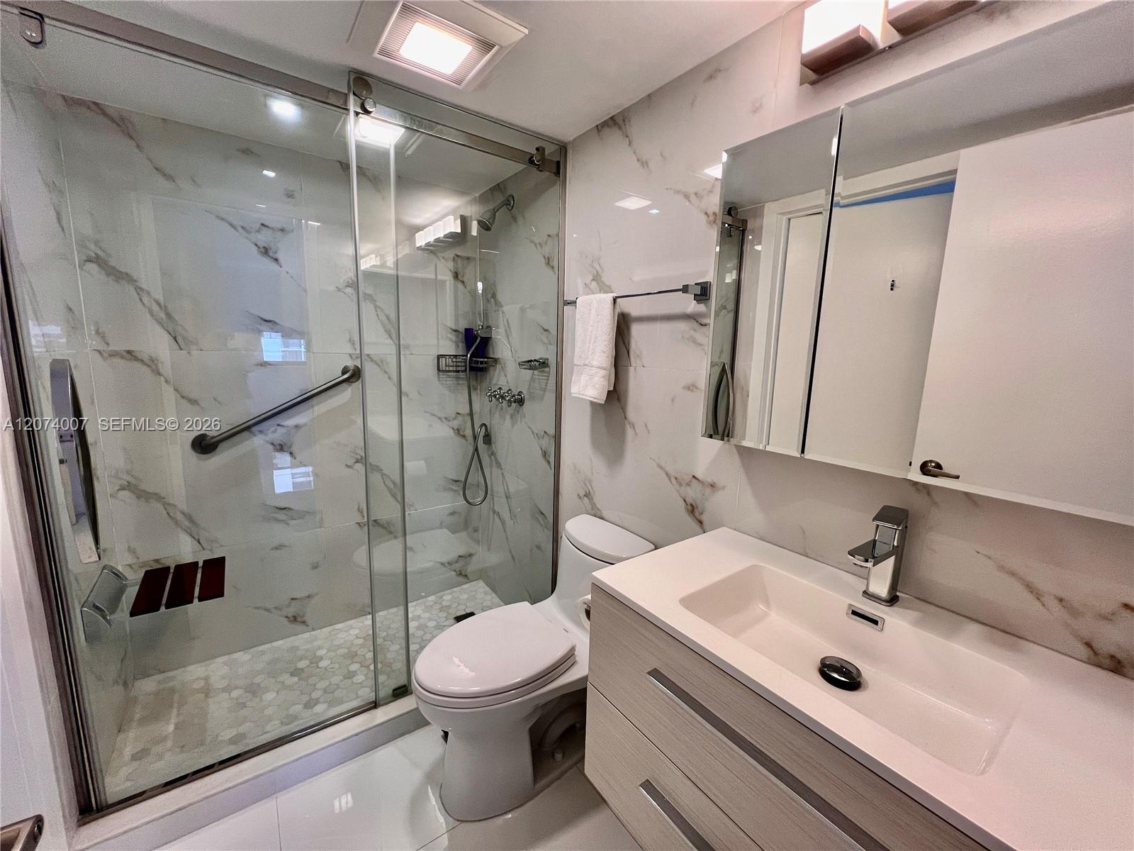 540 Brickell Key Drive 919 Property Photo 5