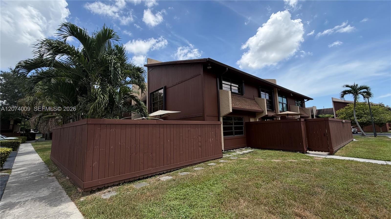 11507 Sw 64th Street G Property Photo 1