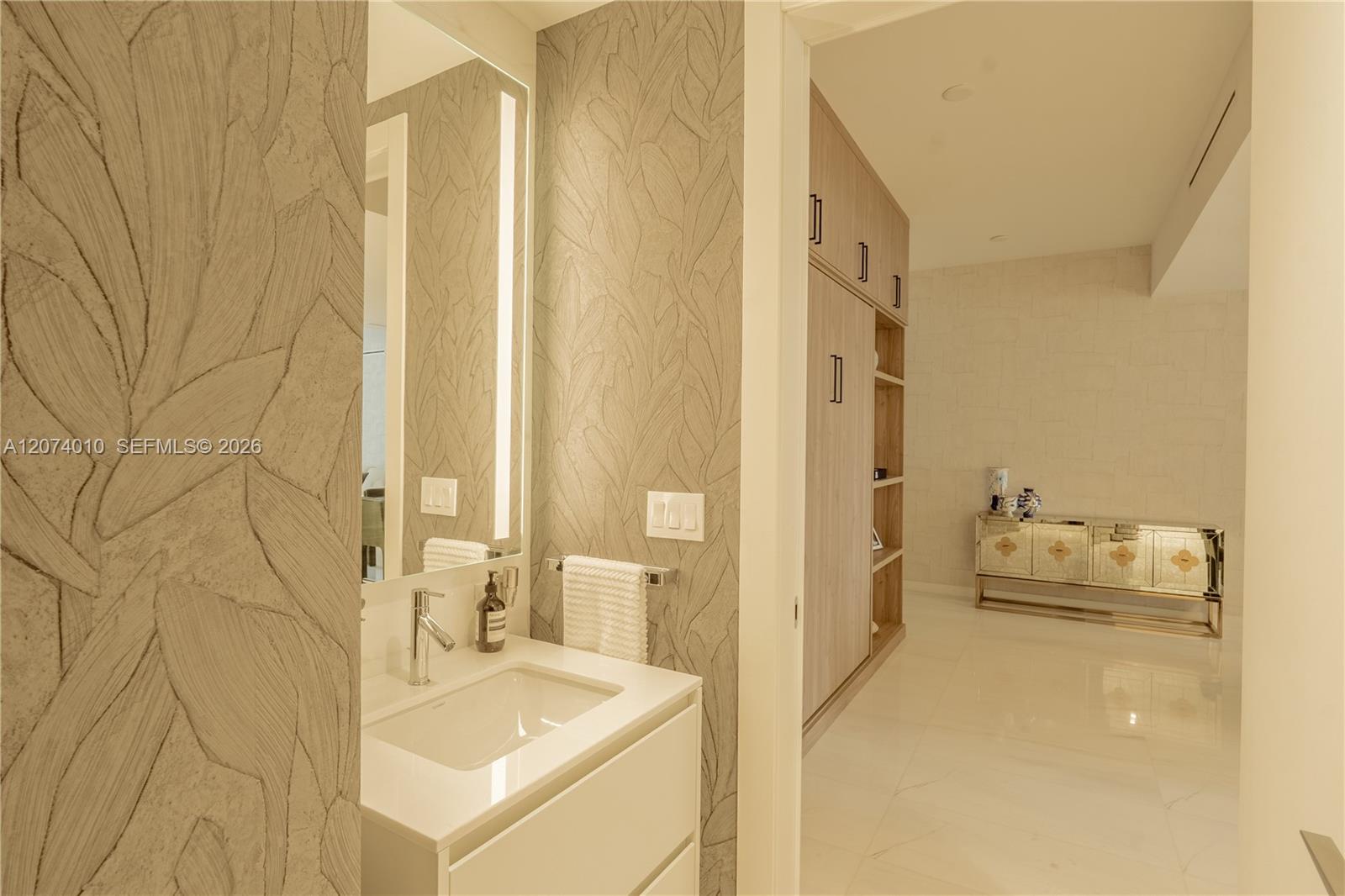 300 Biscayne Boulevard Way 3109w Property Photo 5
