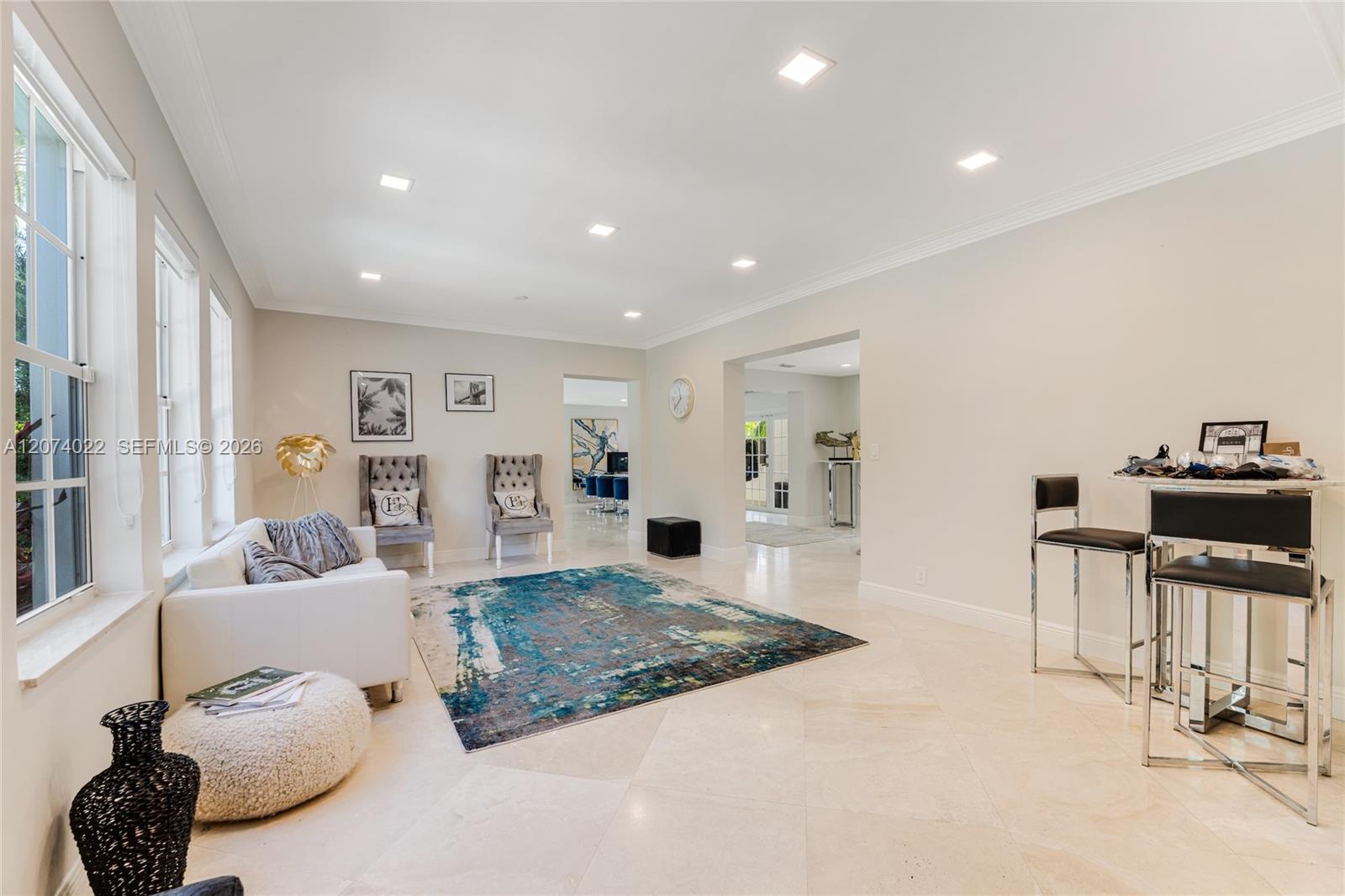 140 N Hibiscus Drive Property Photo 10