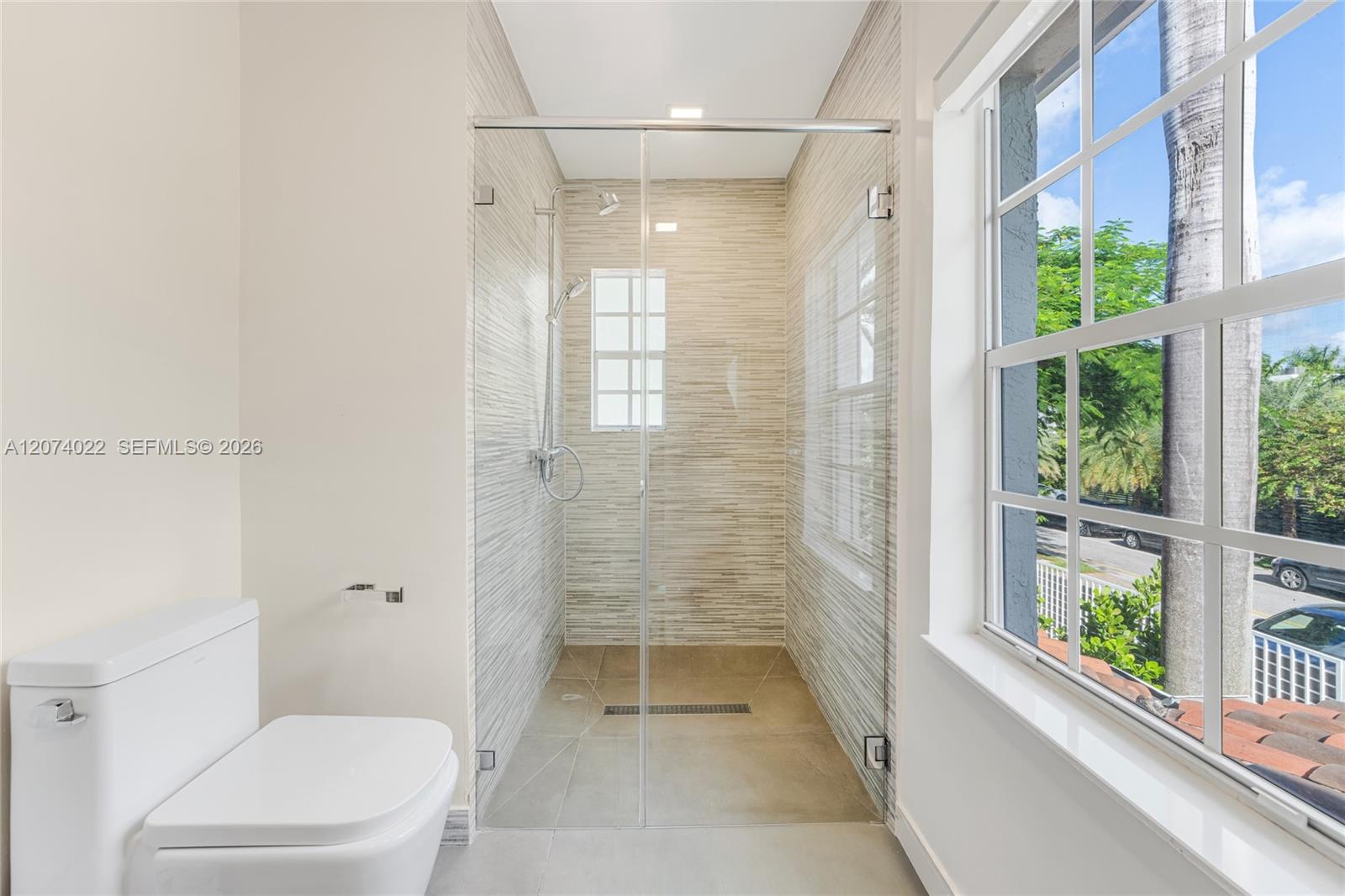 140 N Hibiscus Drive Property Photo 21