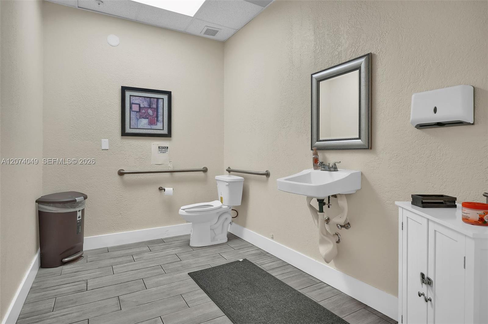 5900 Nw 97th Avenue C-1 And C-2 Property Photo 18