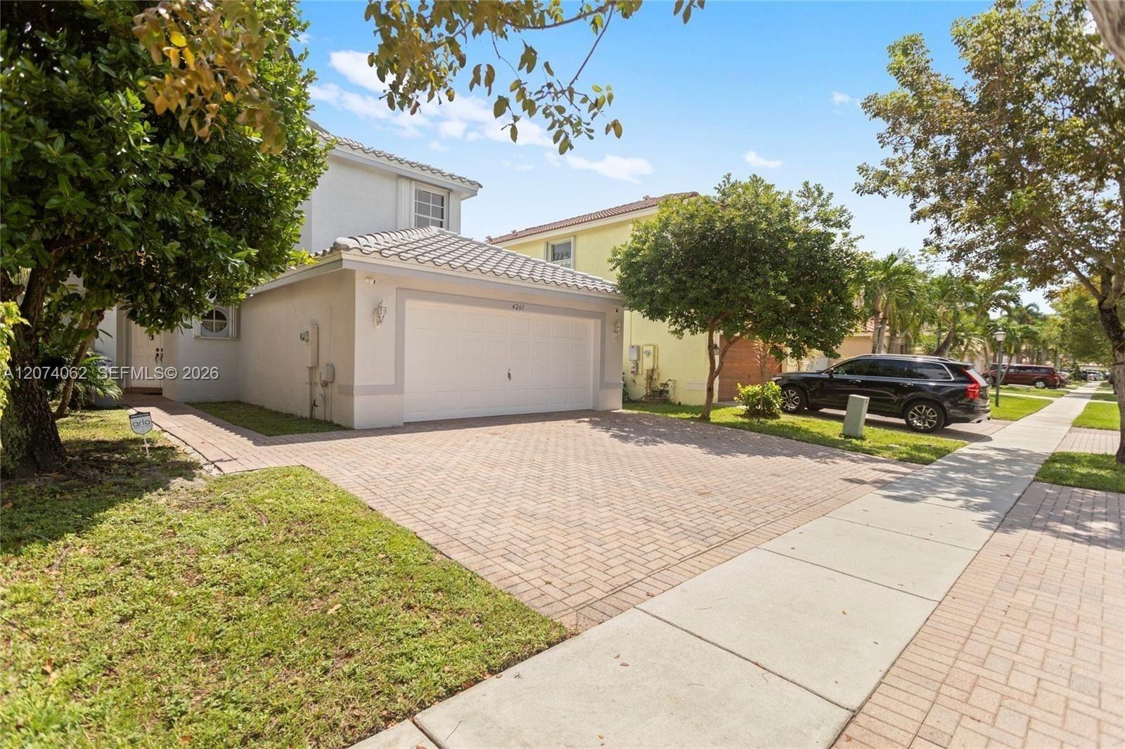 4261 Sw 126th Avenue Property Photo 4