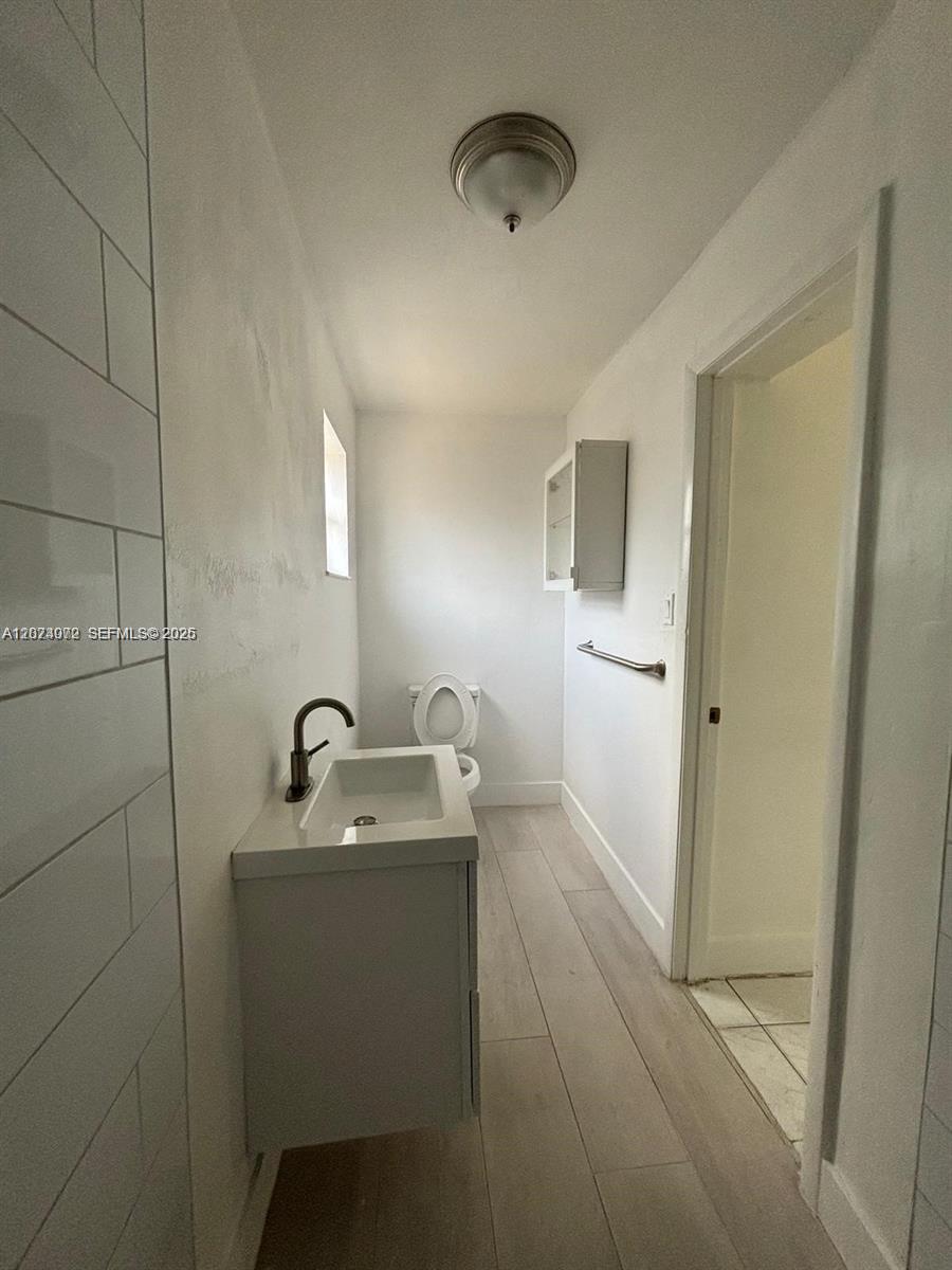 1660 Sw 24th Avenue 0 Property Photo 11