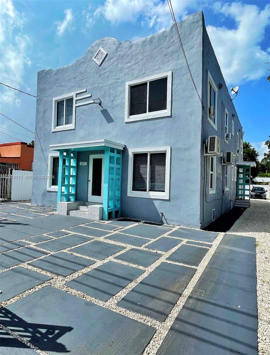 1021 Nw 30th Street Property Photo 3