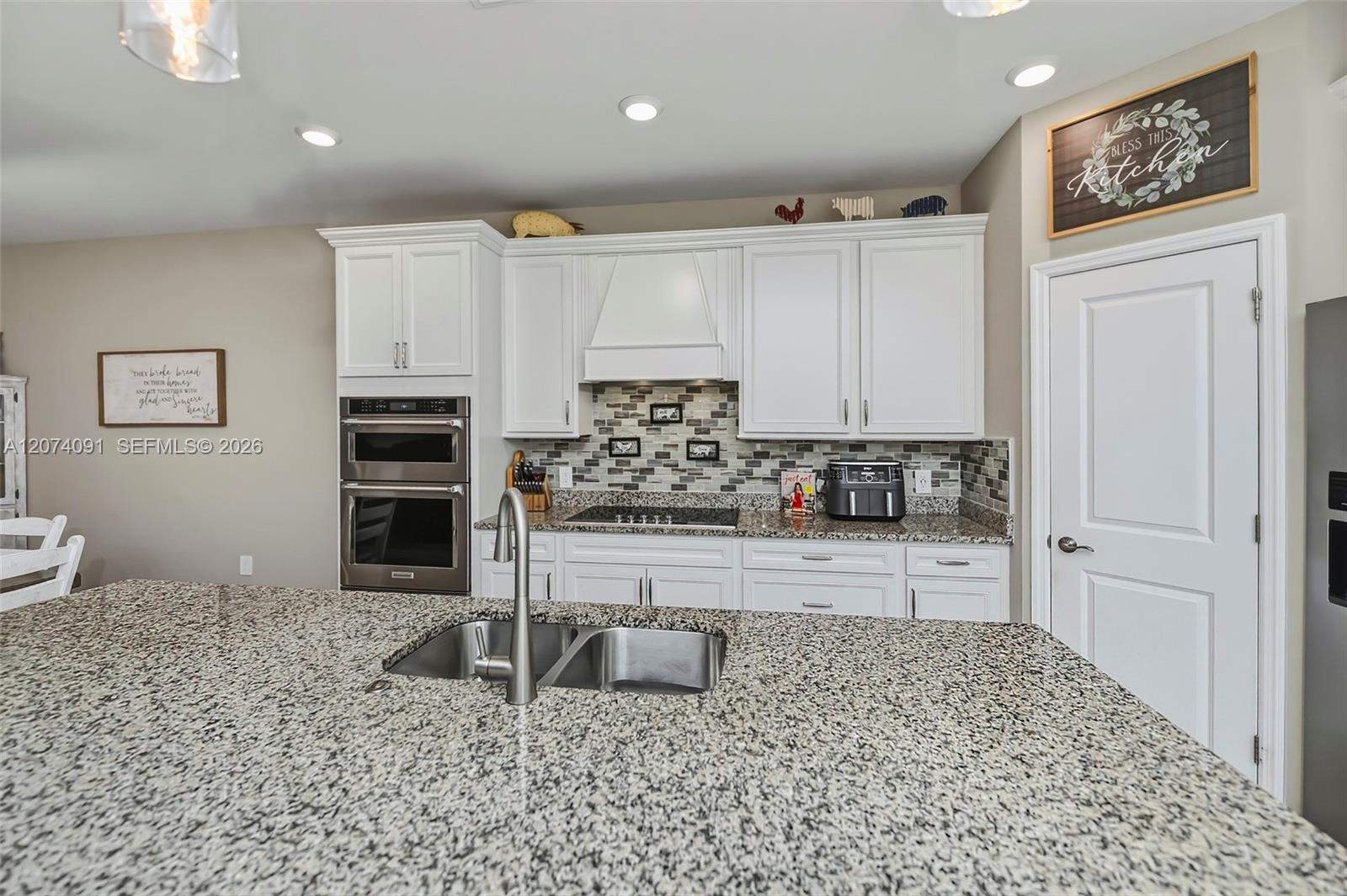 16241 Rosemallow Lane Property Photo 24