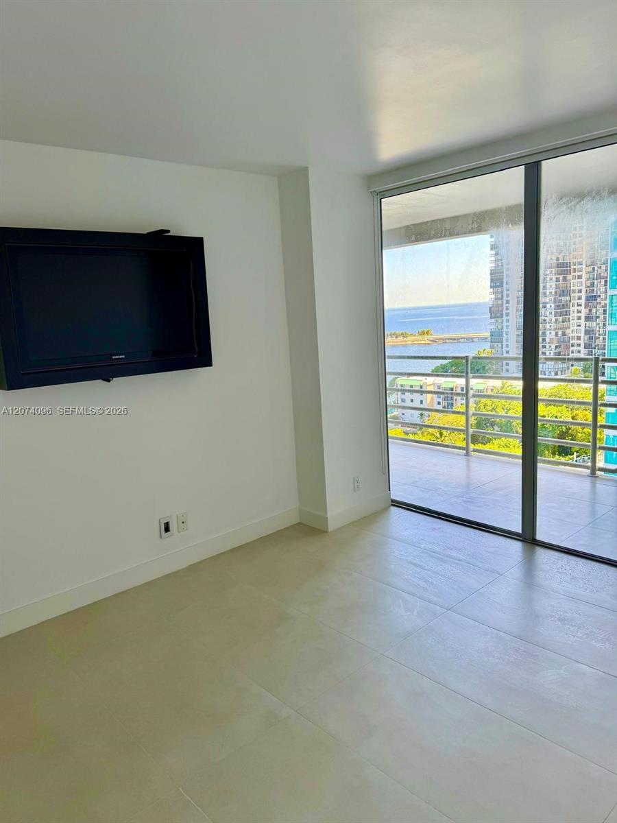 2025 Brickell Avenue 1702 Property Photo 21