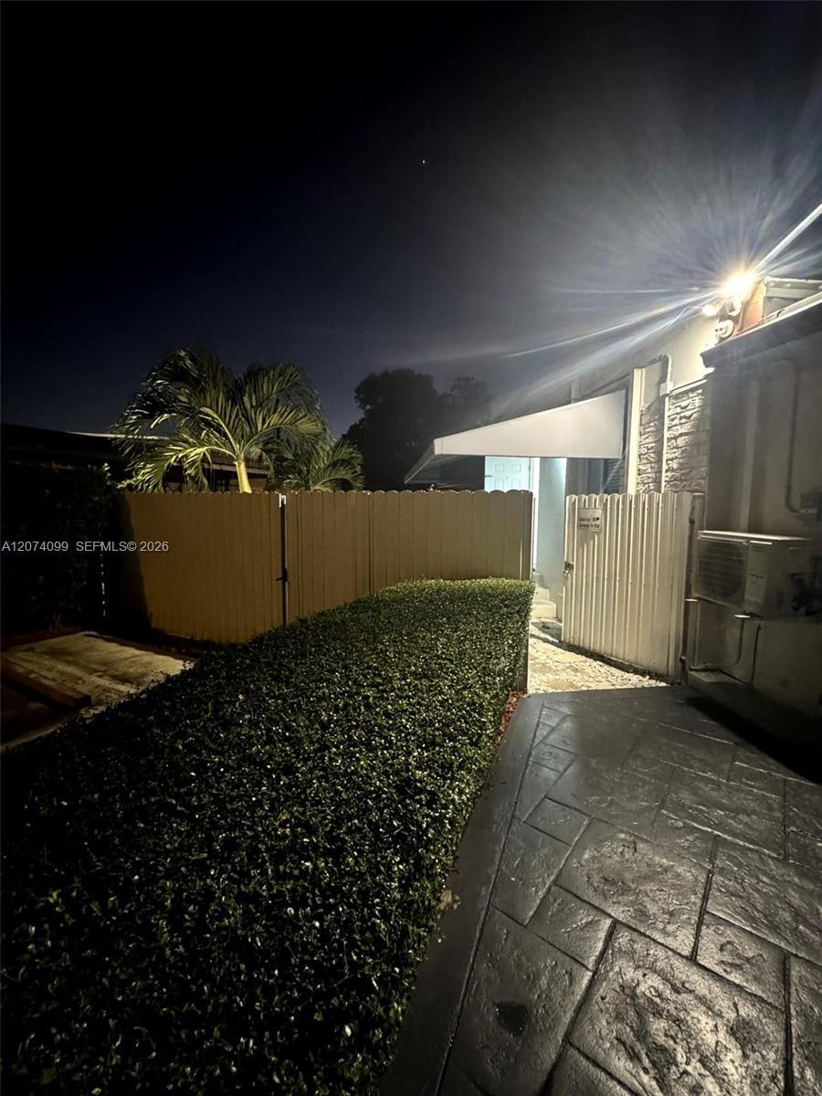 A12074099 Property Photo 5