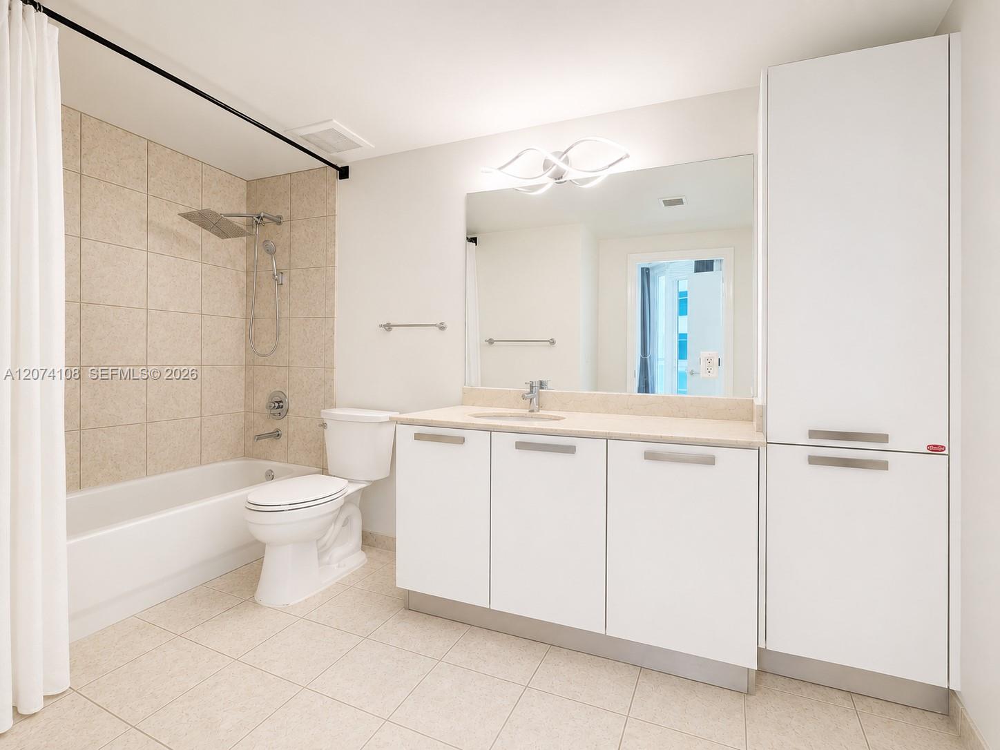 3000 Ne 188th Street 709 Property Photo 11