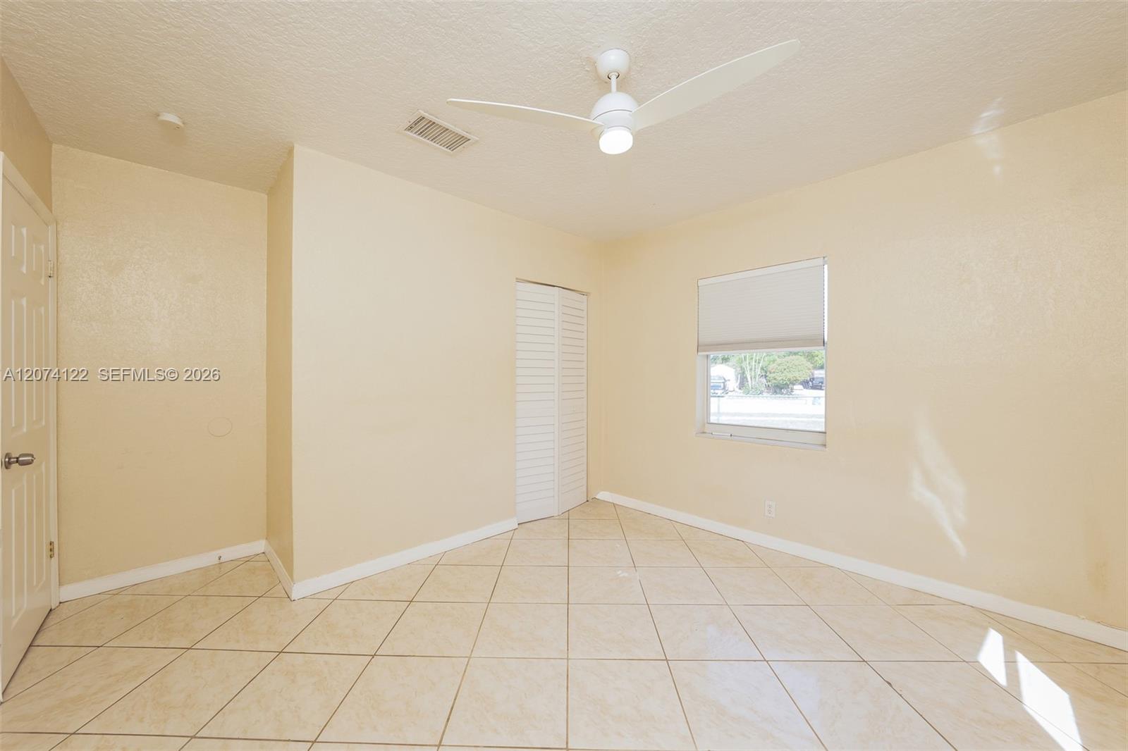 900 W Bloxham Street Property Photo 12